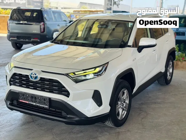 Used Toyota RAV 4 in Zarqa