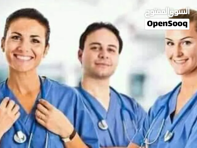 فريق تمريضي متخصص للرعاية المنزليه