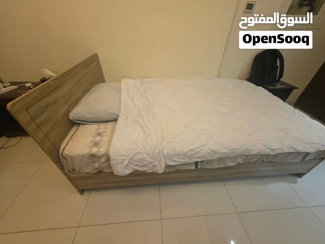 سرير و مرتبة bed and mattress