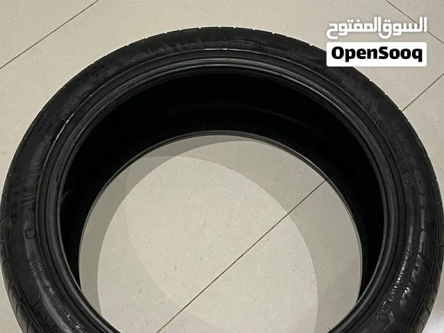 للبيع تايرين Habilead S2000  245/40R19
