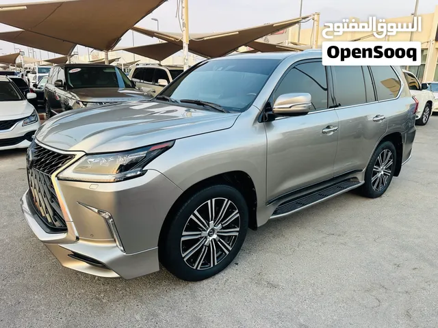 لكزس LX570 سكنيجر خليجي 2018 صبغ وكاله فول مواصفات نظيفه جدا بدون حوادث