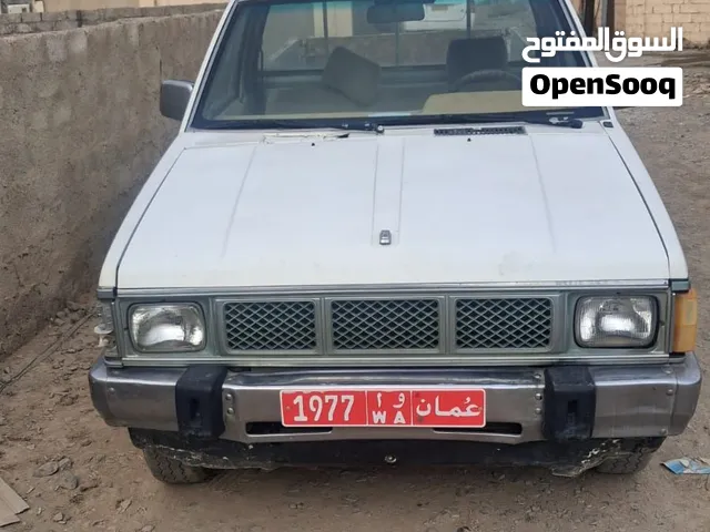 Nissan model 1989 damad 600 rial
