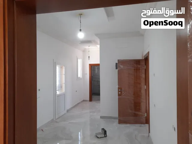 اسطي زواق داخلي درجة أولي في مصراتو تشطيب حواشي وشقق