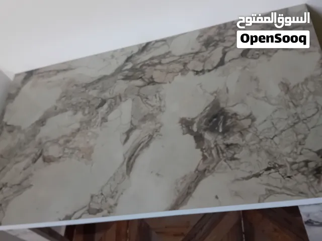 طاولة جديده الحجم متر و عشرون×متر الموديل2026