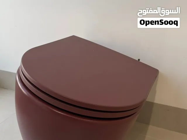 مرحاض معلق ايطالي ISVEA من الصناعات