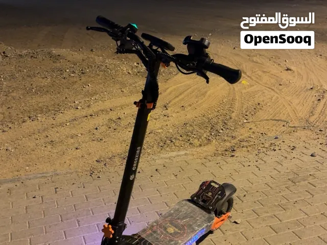 سكوتر اوكسجين (مكينتين) (يحتاج بطاريه وسعرها تقريبا من 300-500 والسكوتر سعره غالي ومبرمج برمجة امنة!