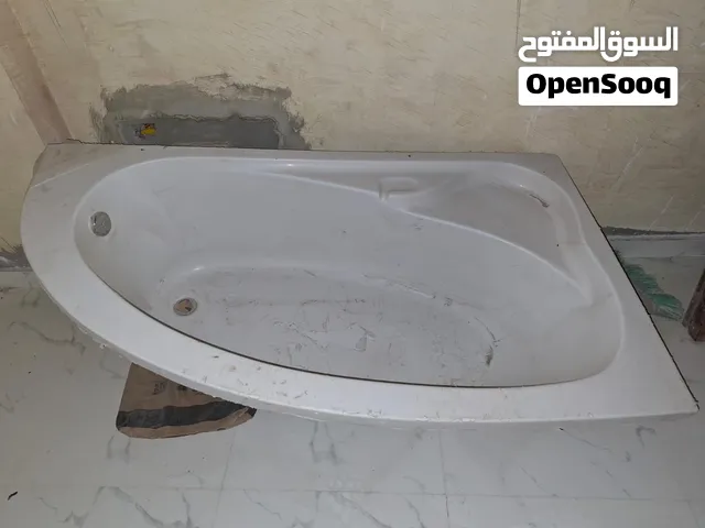 بانيو أكريليك لم يستخدم – بحالة ممتازة –