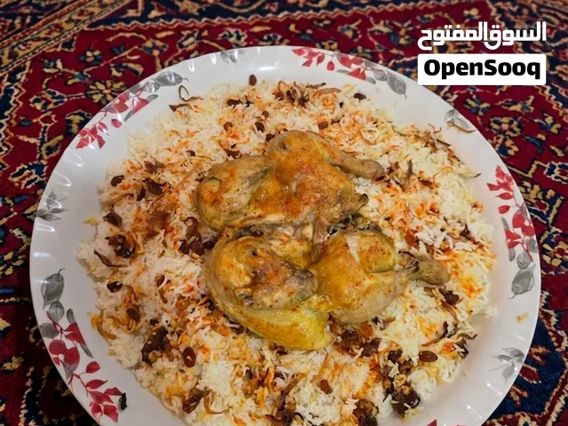 تجهيز وجبات غداء تجهيز بصل مقلي وثوم متبل ودجاج منظف ومتيل جاهز لطبخ