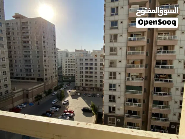 شقة للايجار  او البيع في القرية اللبنانيه مساحة 107 م