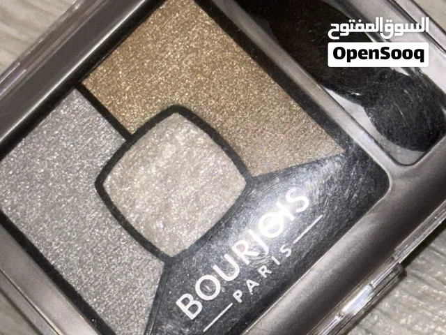 علبة مكياج للعيون من بورجواز الفرنسية