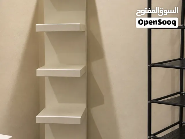 للبيع رفوف إيكيا / ركن مدخل منزلي