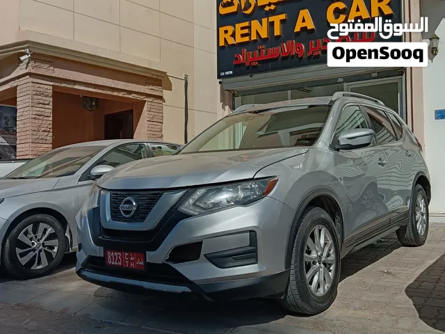 SUV Nissan in Dhofar