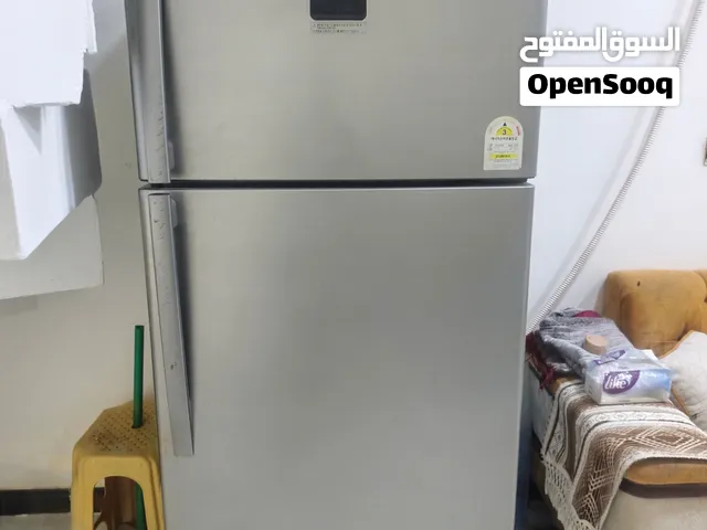ثلاثه بخاخ مستعمل قليل نوع ديفو كوري شغاله تبريد قوي و نضيفه كلش  حجم 26 سعر 400وبيه مجال