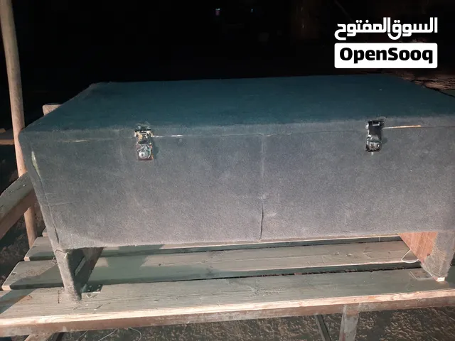 صندوق رحلات درجين مع اقفال نظيف جداً استخدام اقل من شهر
