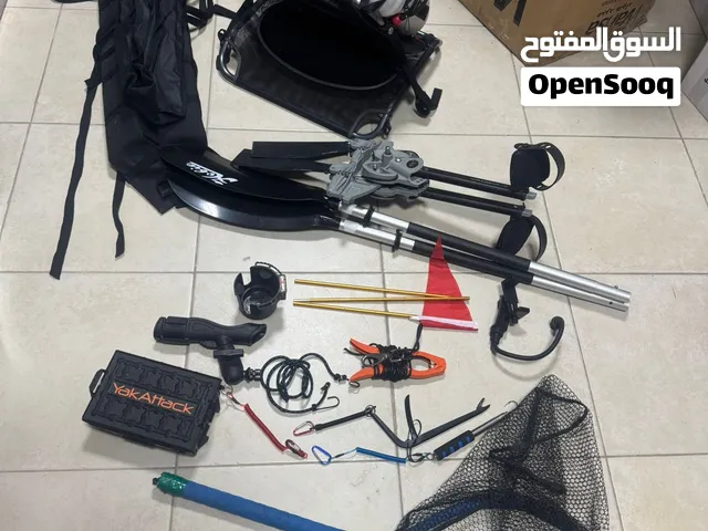 قارب كاياك هوبي باسبورد 12 قدم مستعمل بحالة جيدة مع معدات للاستخدام