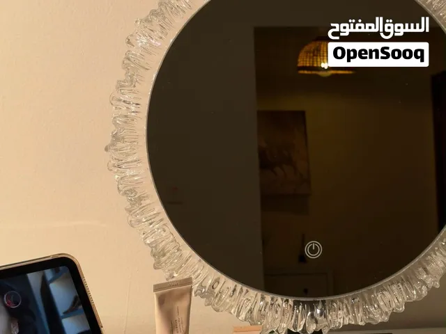 مرايا للمكياج
