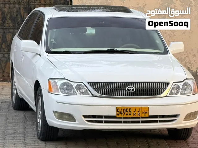 تويوتا أفالون مديل 2000