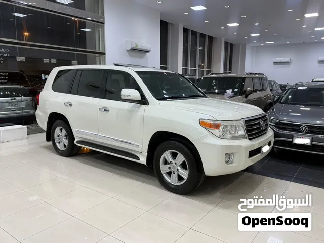 Toyota Land Cruiser GX-R 2015 (White)