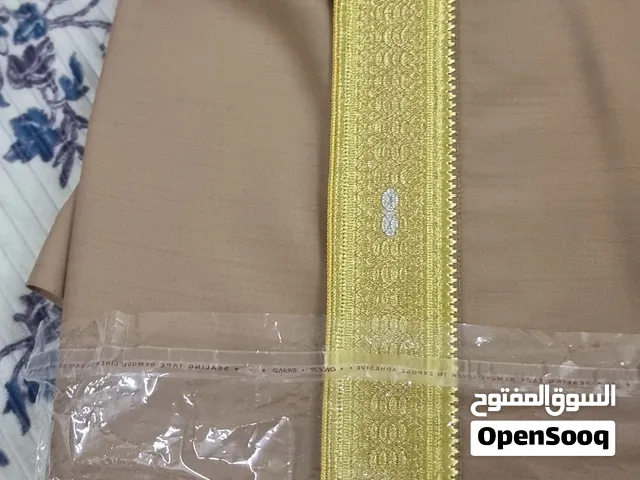 بشت فاخر لم يستخدم من دار البشوت