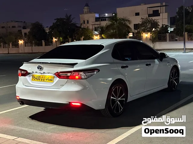 تويوتا كامري 2020 للبيع