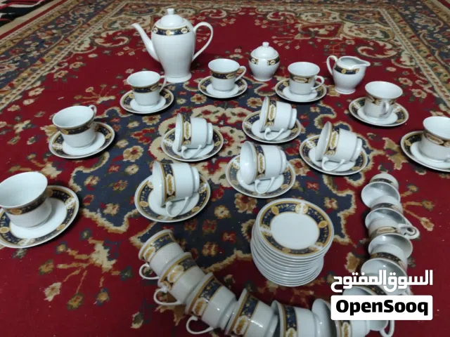طقم صيني جديد بونبونيره وطقم كاسات