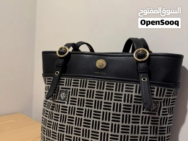 New/used handbags
