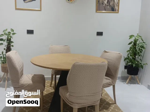 طاولة طعام 4 اشخاص قوية ممتازه