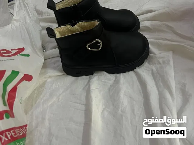 التوصيل واتساب فقط