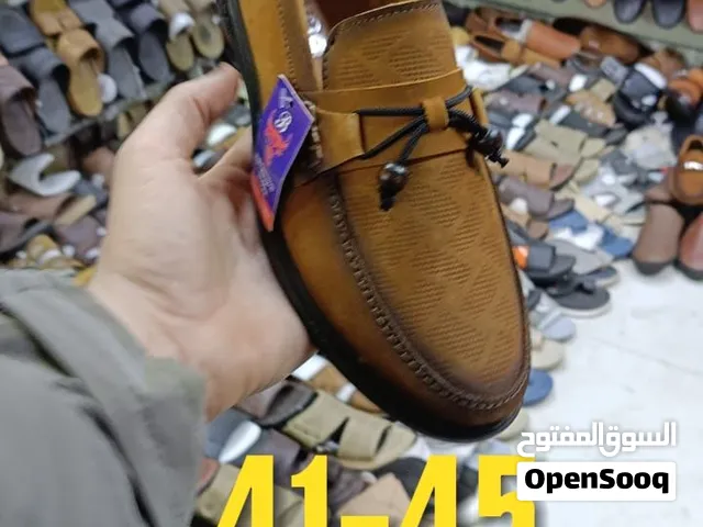 احذيه كلاسيكية