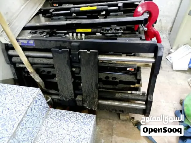 يوجد لدينا سايد شفيت 3طن و 2.5طن فورد شيفت 3طن و2.5طن