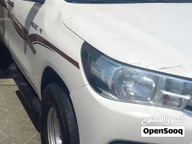تويوتا هايلوكس ديزل فورويل 2020 موديل بحالة ممتازة