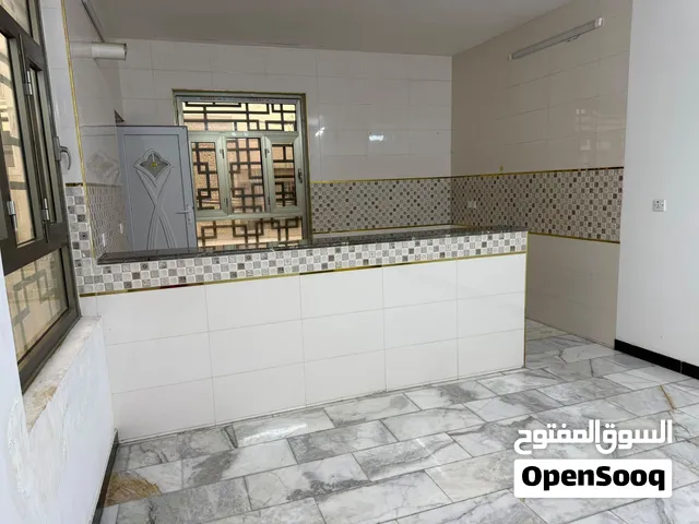 مشتمل للايجار طابق اول لعائله صغيره