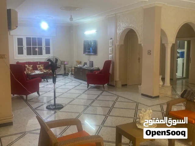 شقة في الإنشاءات. التوزيع الاجبارى طابق اول من المالك. طابو اخضر.