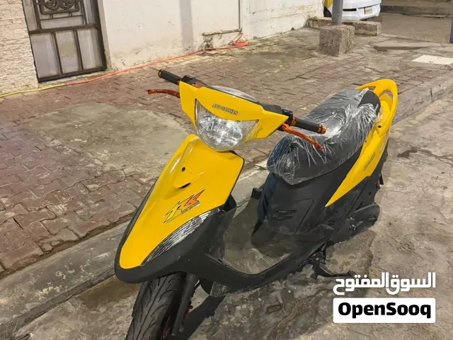 دراجه ماكس نضيفه ماشيه قليل اقره وصف