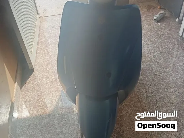 دراجه مستعمله نظيفه وقيمتها 80 ريال ماكينه كربيتر بستن نظيف كورات نظيفه بس عطل بسيط في الخاص