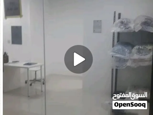 للبيع محل بمجمع بلوواتر بالخيران بالدور الارضي مساحته 23.5 م في المبني 710 حاليا مؤجر ب 150 دينا