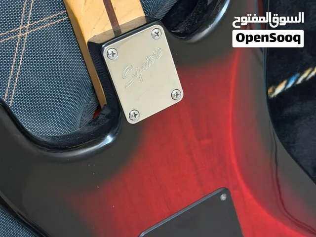 جيتار كهربائي بتصميم أنيق أمريكي