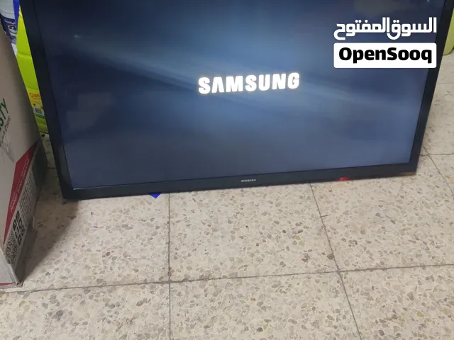 تلفزيون سامسونج عادي32بوصة بوضع ممتاز