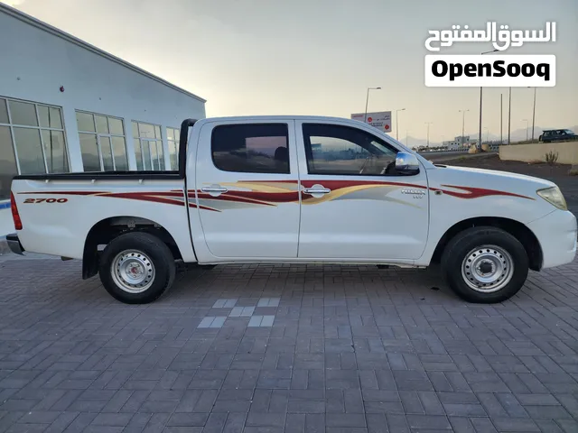 Used Toyota Hilux in Al Dakhiliya