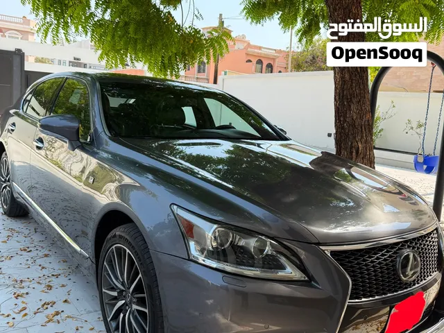 Lexus ls 460  2014 milage 152k