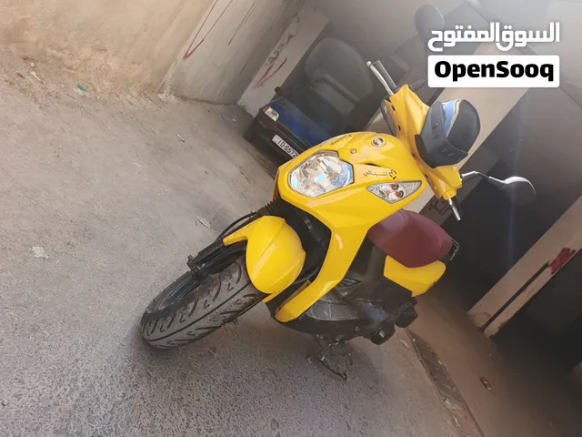 درّاجة نارية سليمة SYM موديل 2023 بحالة جديدة مع محرك 150 سي سي