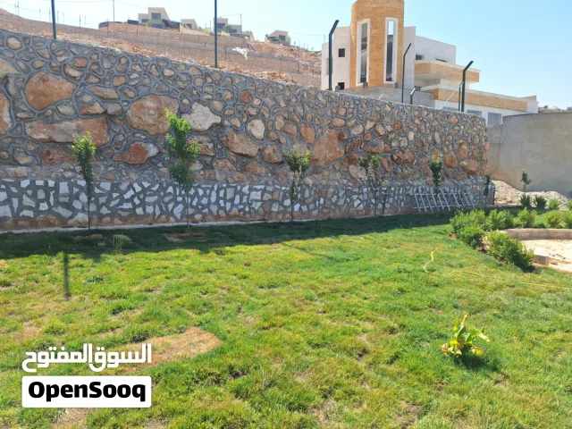 مزرعة قيد الإنشاء بسعر مغري جدا  والسعر المطلوب نص التكلفة المدفوعة