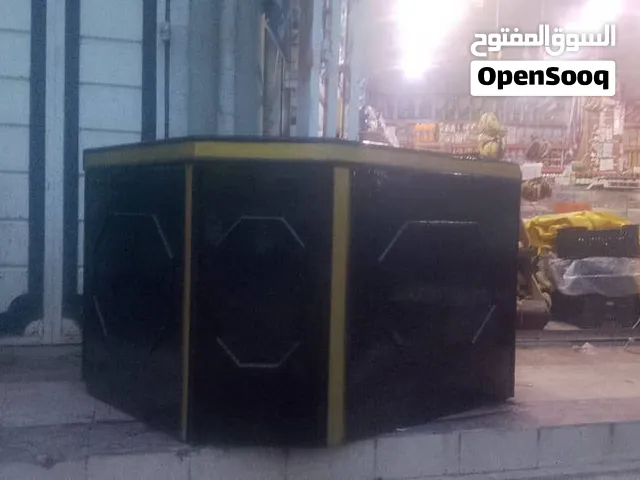 طاولة مكتب