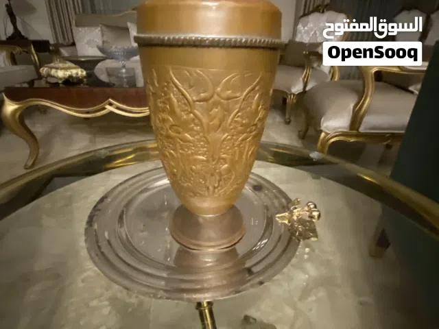 مزهرية بلون نحاسي جميل