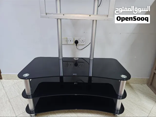 طاوله تلفزيون راقيه جدا 3 ارفف