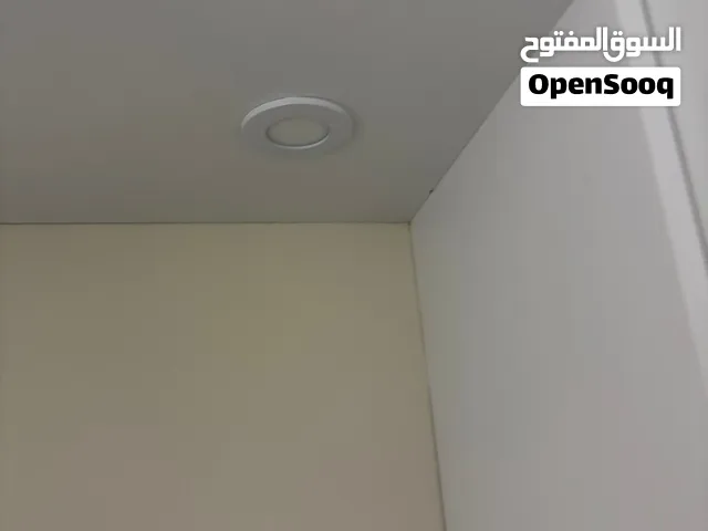 مكاتب خشب للبيع 3 ثلاث مكاتب للبيع