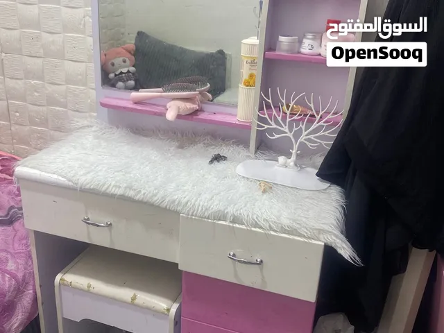 كنتور وميز مرايا وكومدي تركي للبيع
