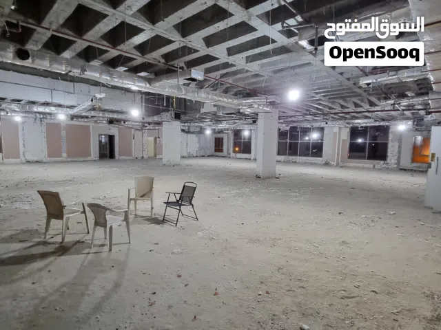 للايجار دور تجاري ب العقيلة مساحتة 3731 متر مقسم مكاتب يحتوي علي 38 رقم آلي لايمكن تقسيمة( ايجار الد