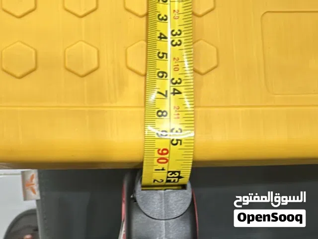 ترولي او عربة لنقل الاغراض الثقيلة