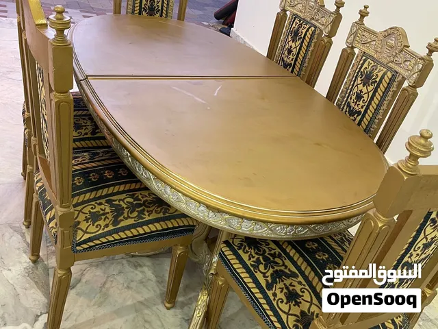 طاولة اكل دمياطيه